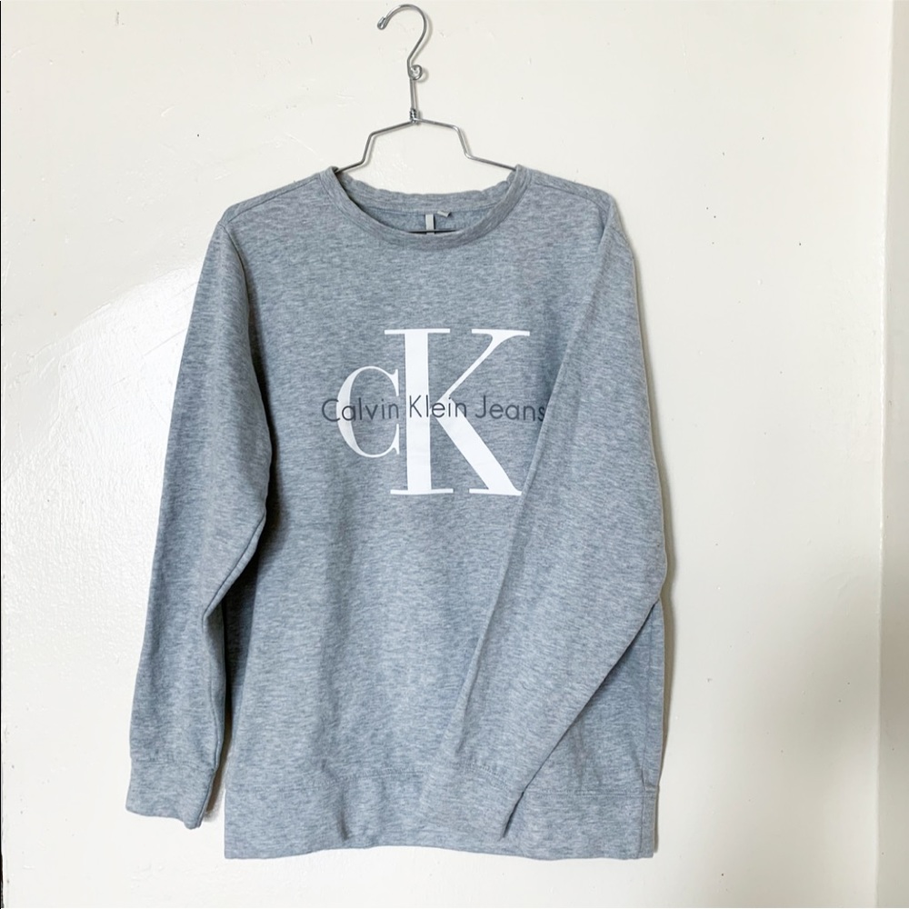 Calvin Klein sweatshirt